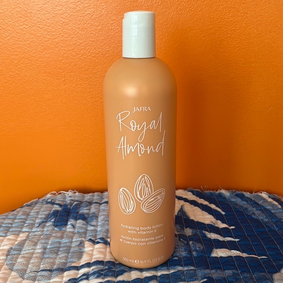 JAFRA Bath & Body New Jafra Royal Almond Hydrating Body Lotion With